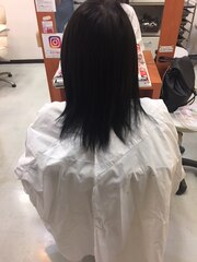 ダークブラウンアッシュロングヘアー