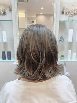 ヘアーアートアリイ(hair art alii) 切りっぱなしボブ☆