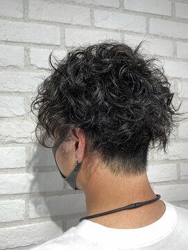 ルスト(L.u.s.t) ツーブロックパーマ