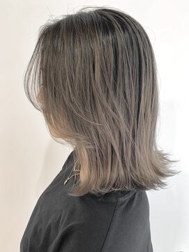 ライリー(riley) rileyシャドールーツ×ミルクティーグレージュ