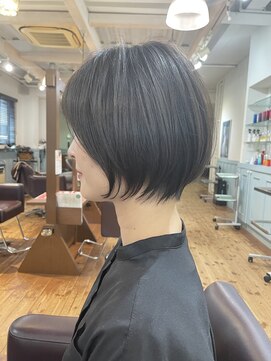 ミストラル(MISTRAL) 丸みショート