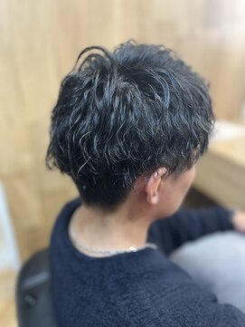 ハサミバイアトリエナガノ 千葉(8sami by atelier nagano) MEN’SHAIR ウルフ アッシュブラックカルマパーマベリーショート