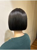  前下がりボブ小顔カット大人可愛い小顔ショート