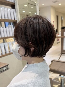 アッシュ 大泉学園店(Ash) 丸みショートボブ
