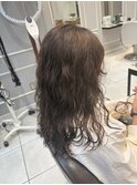 重めなデザインも可愛いパーマヘア　(銀座)