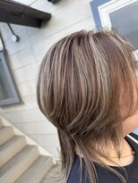 ヘアー バイ ミーズ(hair by Mii’s)&nbsp;マッシュウルフハイライトグレージュ