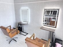 ショウルーム 天王寺(SHOWROOM)の雰囲気（2席の小さなプライベートサロンのような雰囲気です）