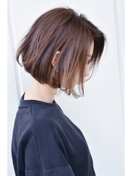 キアラ(Kchiara) 小顔ショートボブ【ヒガシタダシ】