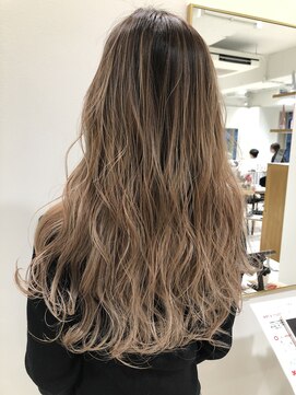 ブティック(boutique) 「お客様施術後フォト」バックコーミング バレイヤージュカラー