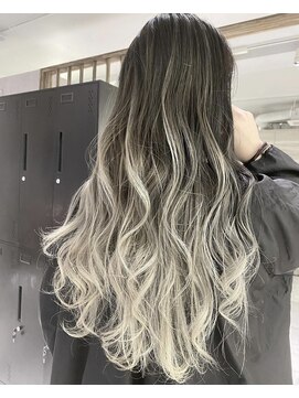 ロビィ 浦添店(LOBY) グラデーションベージュ