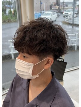 ブランコジーサウス(BLANCO G South) 波巻きスパイラルパーマ ツーブロック マッシュ 骨格補正