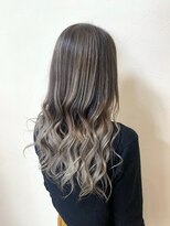 リズ(Liz.)&nbsp;バレイヤージュカラー