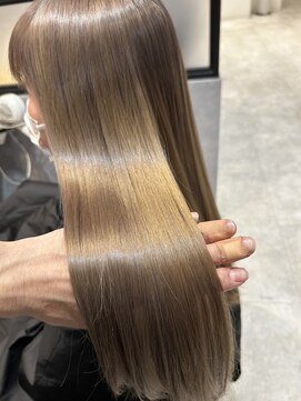 ナチュラル 東川口店(Natural) 【小田切】ハイトーンプラチナベージュ