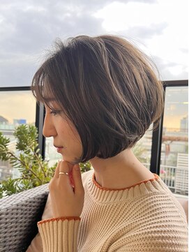 ハリス(Harris) 丸み 前下がり/ショートボブ