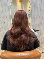 オリ(Oli)&nbsp;ツヤ髪ハイトーン×コーラルレッド