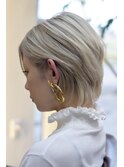 ブロンドショートウルフカット
