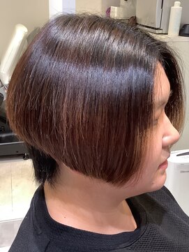 アーミー(ARMY) 前下がりショートボブ