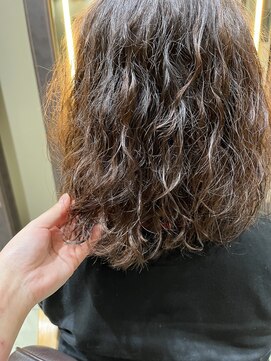 ビハツヤ(BIHATSU-YA) スパイラルパーマ