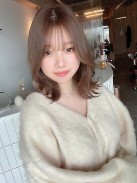 インビテーション(invitation) ミルクティーベージュ ブリーチなし 顔周りカット 2way前髪