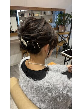 ヴィアンカ(Vianca) ショートのアップアレンジ