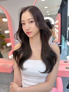 ボタン シブヤ(VOTAN SHIBUYA) 韓国ヘア/顔まわりカット/くびれヘア/前髪なし/