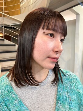 ロライマ 中目黒(roraima) ブラウンベージュカラー艶髪ミディアムボブ