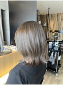 アッシュグレージュ×レイヤーボブ