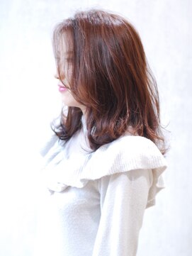 ラシェル パル ノエル(Laciel par Noel) 鎖骨外ハネミディ