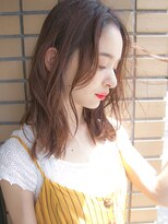 ウェーブで叶えるカジュアルミディ