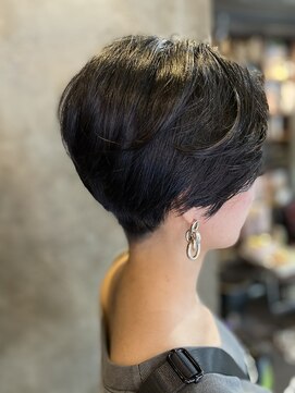 ブラスト(BLAST.) ハンサムショートボブ