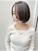 大人かわいい黒髪ハンサムショートボブセンターパート前髪なし