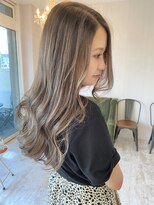 イーエス(E.S) ブリーチ1回 ミルクティーハイライト