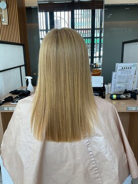 ヘアースタジオ ピース(Hair Studio PEACE) ハリスノフ　ストレート