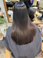 ヨンセンチメートルヒロサカ(4cm HIROSAKA)&nbsp;髪質改善ストレート