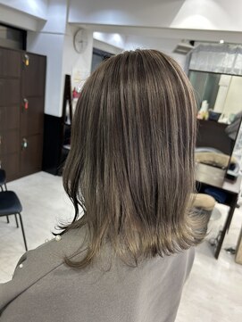 アイズ 本厚木(AIZU) 白髪ぼかしカラー ベージュ