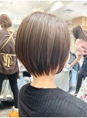 「岩田莉奈」40代50代に人気の似合わせ丸みショートボブ　新宿