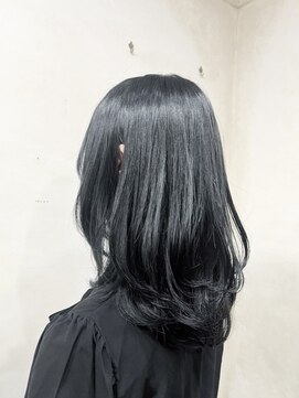 ヌフ(neuf) ブルーブラック×レイヤーカット/neuf 清水