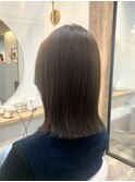 やわらかベージュ