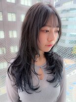 スウド(Swd)&nbsp;ハッシュカット/顔周りレイヤー/レイヤーカット/20代30代/暗髪