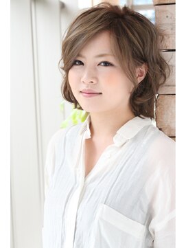 アルター(aL ter) 夏の湿気も怖くない!オトナリッチなミディアムパーマヘア