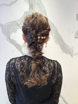 ウノプリール 西梅田ハービスプラザ店(uno pulir) ハービス流田☆おろし編みアレンジ