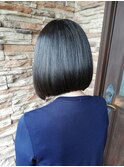 黒髪ストレートボブ
