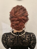 ファム(fam)&nbsp;おくれ毛シニヨン