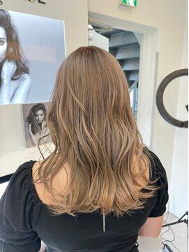 ナンバー エアロ 横浜(N° +aero) 大人かわいいくびれミディラベンダーインナーカラー