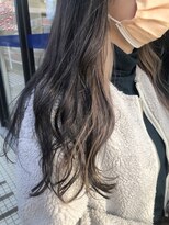 ウタ(uta)&nbsp;オトナ女子インナーカラー