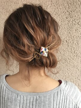 トゥーリ 筑紫野店(tuuli) tuuli 筑紫野★★シニヨンアレンジ　RIO