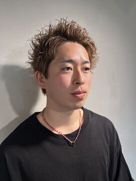 アカヒゲ 新札幌店(AKAHIGE) スパイキーショート ツイストスパイラル 波巻きパーマ