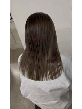 ミルクティーベージュ