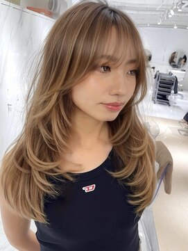 ヨロ 上野(YOLO) ハイライトカラーミルクティーベージュレイヤーカット