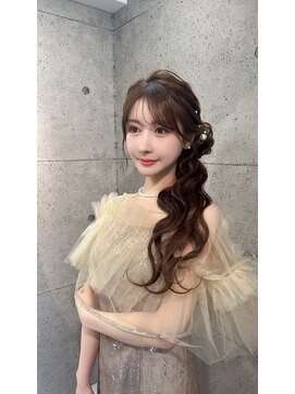 スケール(=SCALE) 《ヘアセット＋フルメイク》